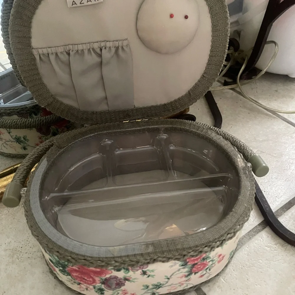 Vintage sewing azar